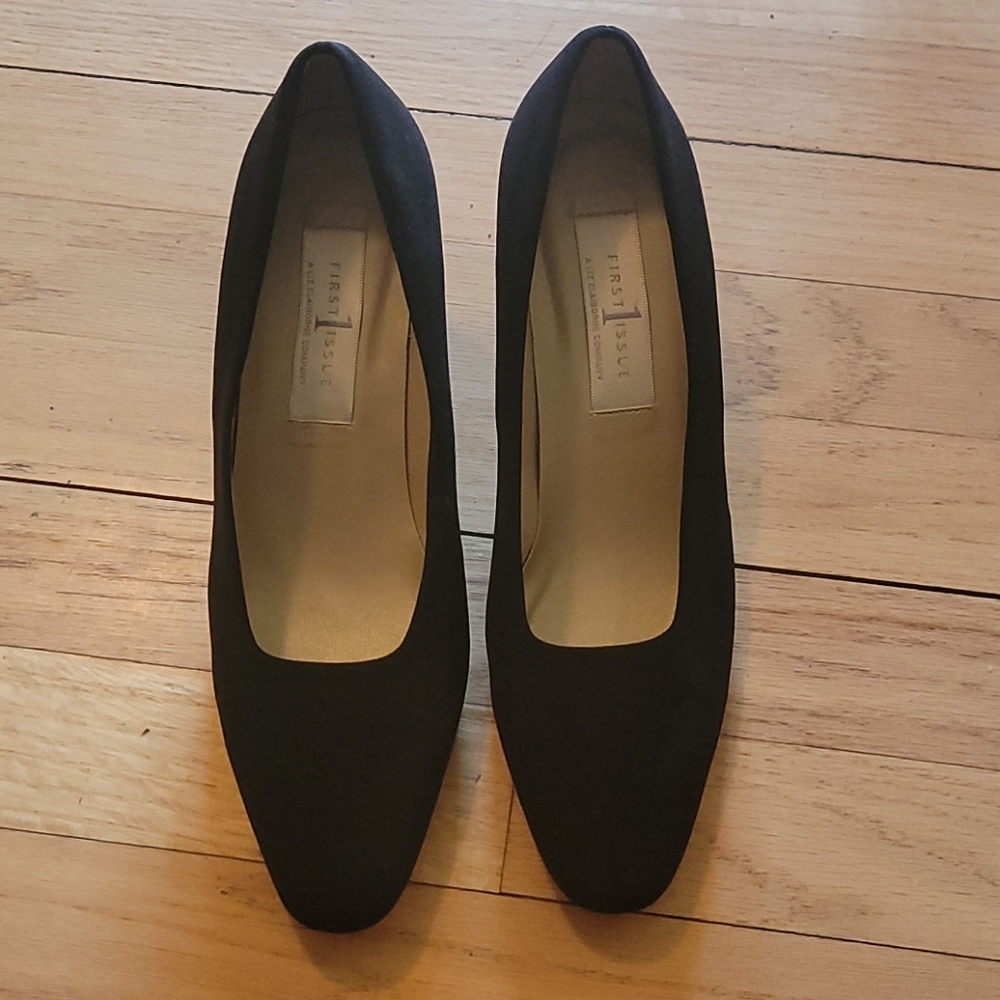 Dress shoe